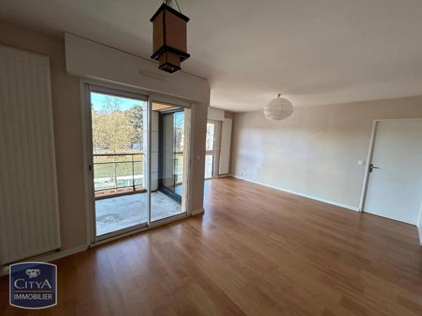 Appartement à louer 4 pièces 84.9m²