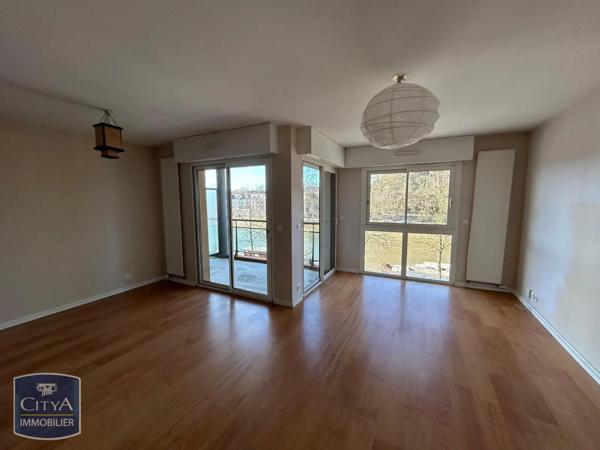 Appartement à louer 4 pièces 84.9m²