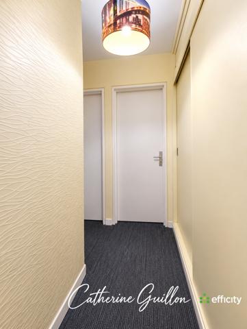 Appartement
         2 pièces
        - 53 m² 79 900 € *