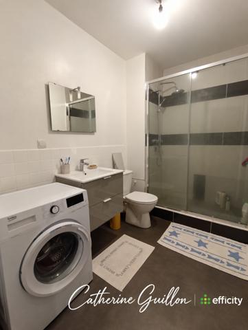 Appartement
         2 pièces
        - 53 m² 79 900 € *