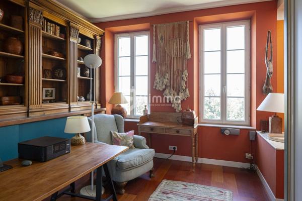 Marseille 8ème La Pointe Rouge-Villa d'Exception / Jardin / Dépendance