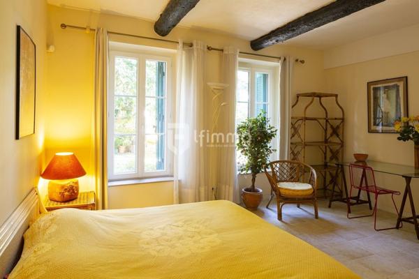 Marseille 8ème La Pointe Rouge-Villa d'Exception / Jardin / Dépendance