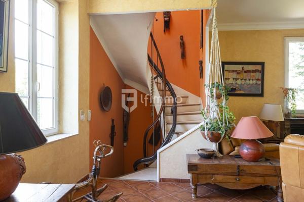 Marseille 8ème La Pointe Rouge-Villa d'Exception / Jardin / Dépendance