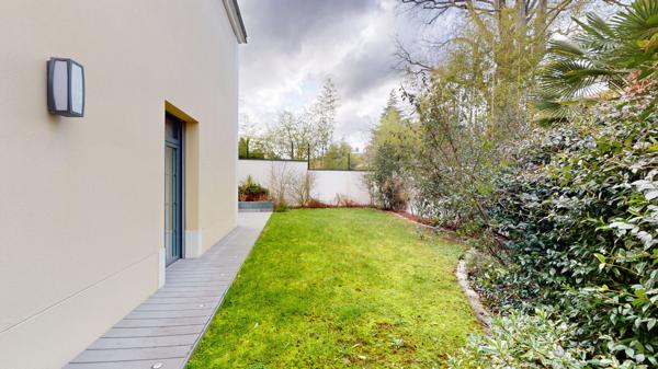 Maison Chatenay Malabry 7 pièce(s) ; Arboretum ; Commerces ; T10 ; RER B ; Box 60m2
