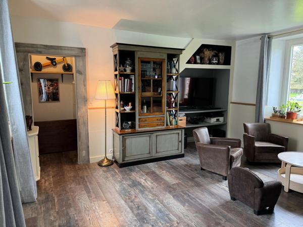 Maison rénovée tout récemment !  Jardin et garage