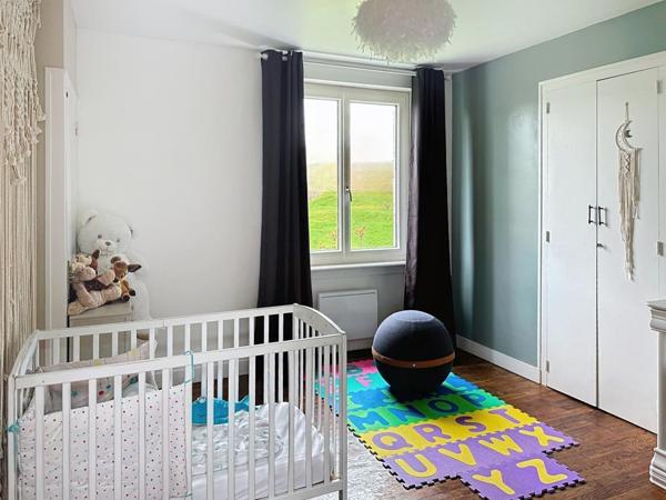 Maison rénovée tout récemment !  Jardin et garage