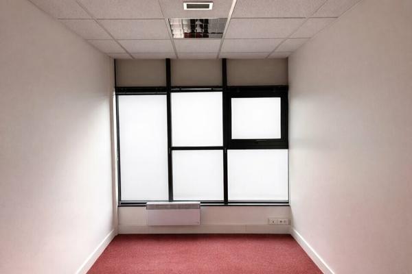TOURS HYPER CENTRE BUREAUX A LOUER 250 M² PARKINGS TERRASSE OPPORTUNITE