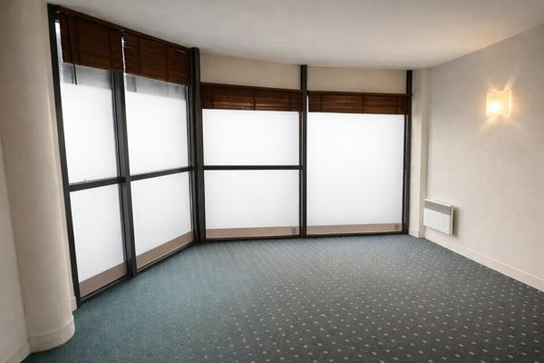 TOURS HYPER CENTRE BUREAUX A LOUER 250 M² PARKINGS TERRASSE OPPORTUNITE