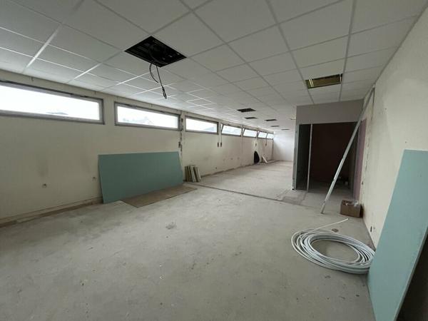 BUREAUX à LOUER de 231 m²