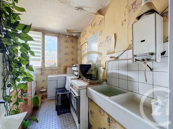 Appartement F3 à vendre  3 pièces - 55,20 m 2   BELFORT  - 90