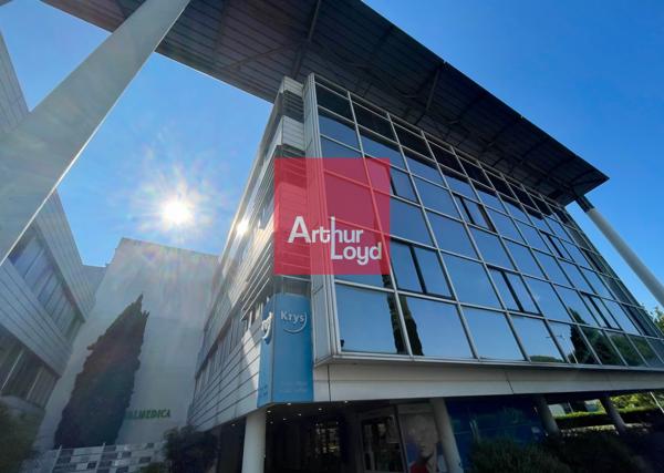 Bureaux à vendre Nîmes immeuble Valmédica agencement fonctionnel 70 m²