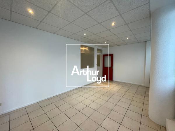Bureaux à vendre Nîmes immeuble Valmédica agencement fonctionnel 70 m²