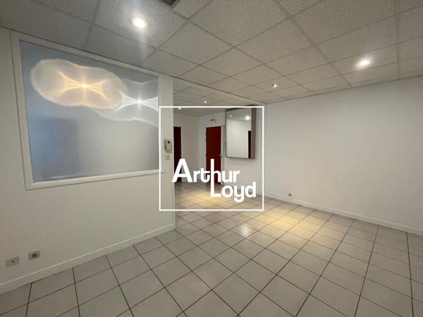 Bureaux à vendre Nîmes immeuble Valmédica agencement fonctionnel 70 m²