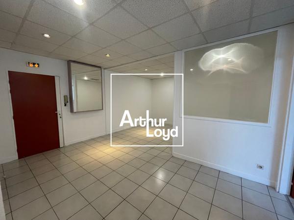 Bureaux à vendre Nîmes immeuble Valmédica agencement fonctionnel 70 m²