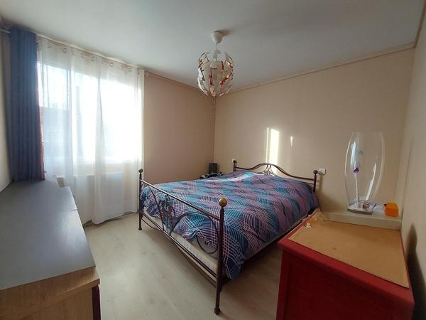 Beau F4 de 80 m² avec garage – Proche commodités .