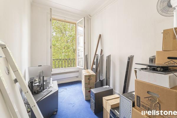 Bureaux à louer à PARIS 75008