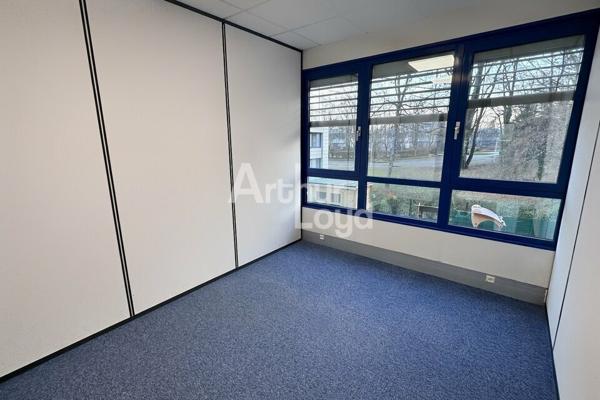 A LOUER - BUREAU DE 10m2 - TECHNOLAC