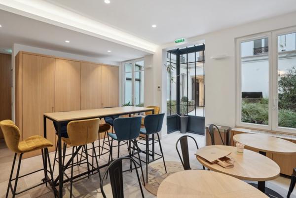 Bureaux à louer à PARIS 75009