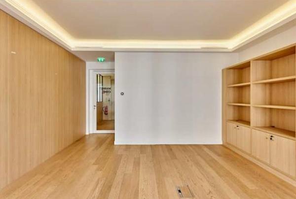 Bureaux à louer à PARIS 75009