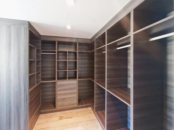 Maison contemporaine proche de Gaillac avec sous-sol et appartement indépendant