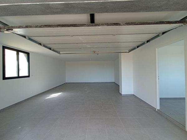 Maison contemporaine proche de Gaillac avec sous-sol et appartement indépendant