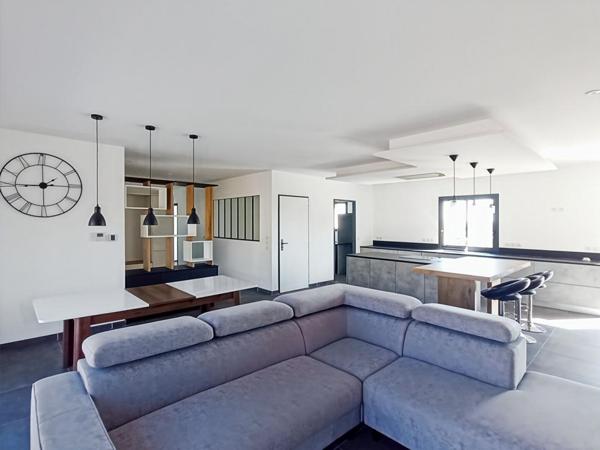 Maison contemporaine proche de Gaillac avec sous-sol et appartement indépendant