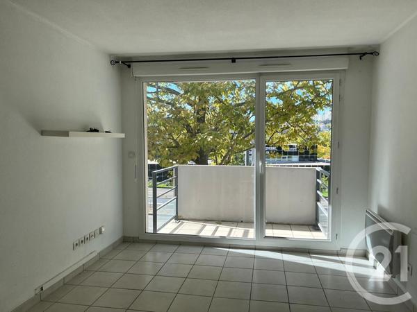 Appartement F2 à vendre  2 pièces - 50 m2 ST PRIEST EN JAREZ - 42