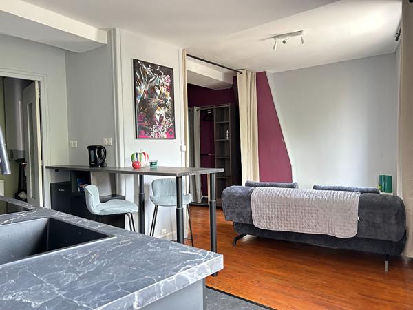 STUDIO MEUBLÉ 32,20 m² - MARINES