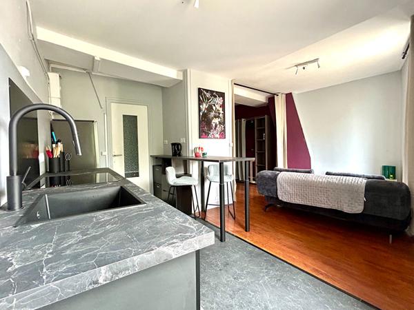 STUDIO MEUBLÉ 32,20 m² - MARINES