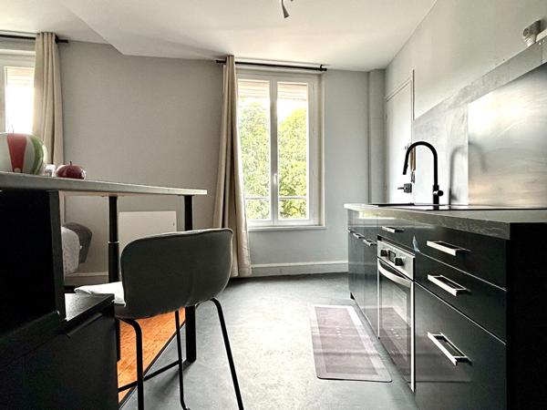 STUDIO MEUBLÉ 32,20 m² - MARINES