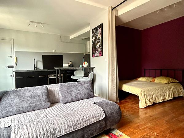 STUDIO MEUBLÉ 32,20 m² - MARINES