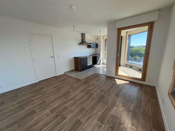 Appartement Mantes La Jolie 3 pièce(s) 61.7 m2, proximité de la gare