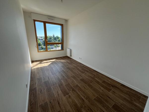 Appartement Mantes La Jolie 3 pièce(s) 61.7 m2, proximité de la gare