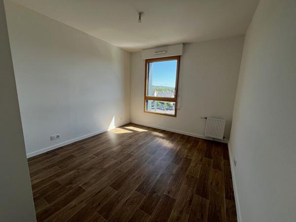 Appartement Mantes La Jolie 3 pièce(s) 61.7 m2, proximité de la gare
