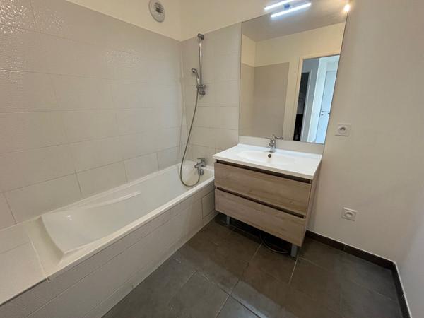 Appartement Mantes La Jolie 3 pièce(s) 61.7 m2, proximité de la gare