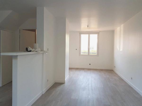 MAISON 4 CHAMBRES JARDIN GARAGE