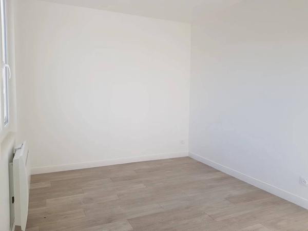 MAISON 4 CHAMBRES JARDIN GARAGE