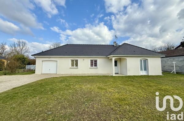 Maison 5 pièces de 106 m² à Saint-Jean-de-Bonneval (10320)