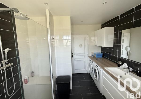 Maison 5 pièces de 106 m² à Saint-Jean-de-Bonneval (10320)