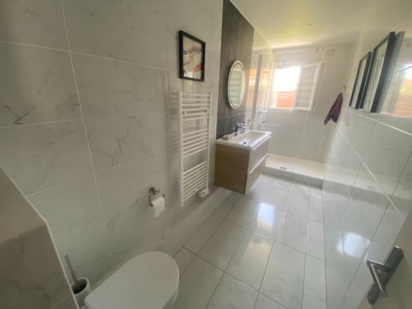 Pavillon de plain pied 3 chambres avec garage