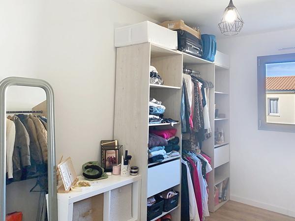 Maison contemporaine à vendre à VILLEDIEU LA BLOUERE- 273 360 €