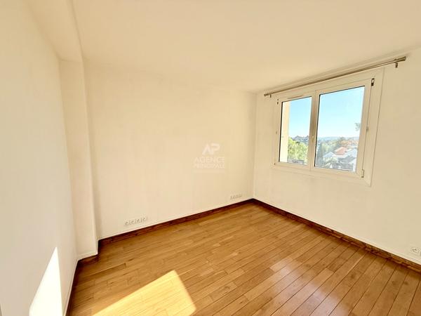 APPARTEMENT CONFLANS STE HONORINE - 4 PIÈCES - 66m² 179 000 € **  - Référence  8046