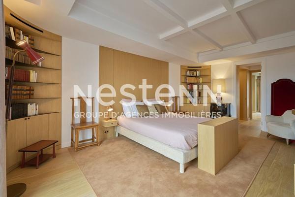 Paris VIII - Palais de l'Élysée - Exceptionnel duplex situé aux deux derniers étages - Entièrement rénové par architecte - Vue exceptionnelle - Balcon