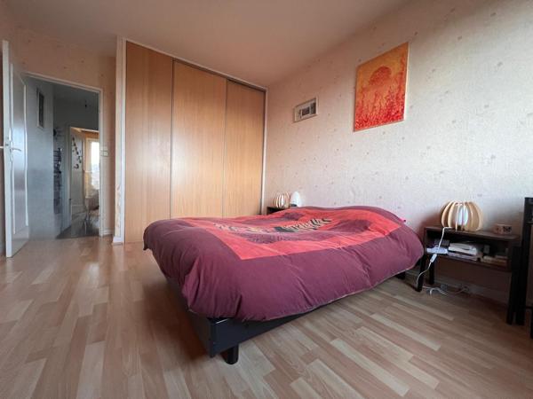 Appartement
         3 pièces
        - 63 m² Exclusivité 84 000 € *