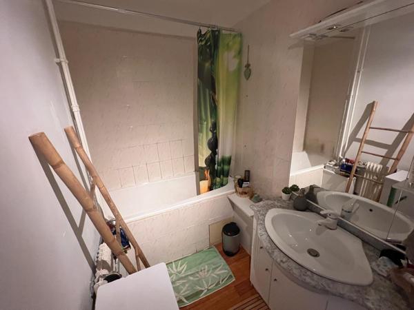 Appartement
         3 pièces
        - 63 m² Exclusivité 84 000 € *