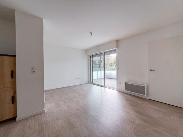 A VENDRE Angers 2 pièces de 43 m2- Terrasse- Parking en sous-sol