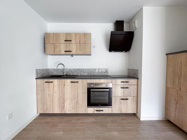 A VENDRE Angers 2 pièces de 43 m2- Terrasse- Parking en sous-sol