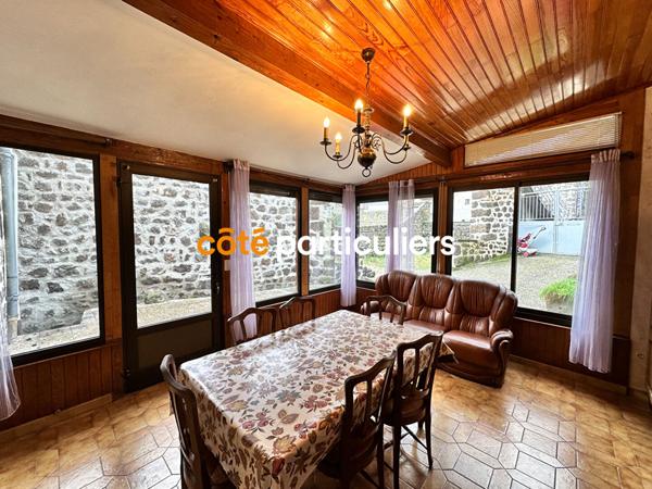 Vente Maison298 m² - 6 Pièces - POLIGNAC (43000)