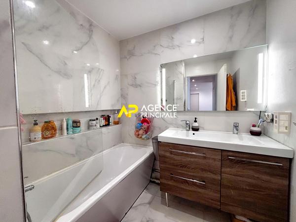 Sartrouville - Le Fresnay Vieux Pays - Appartement 2 pièces 57 m2 avec box 229 000 € **  - Référence  9592