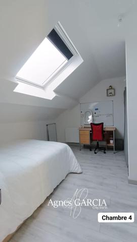 VOLUMINEUSE MAISON D'INGENIEUR